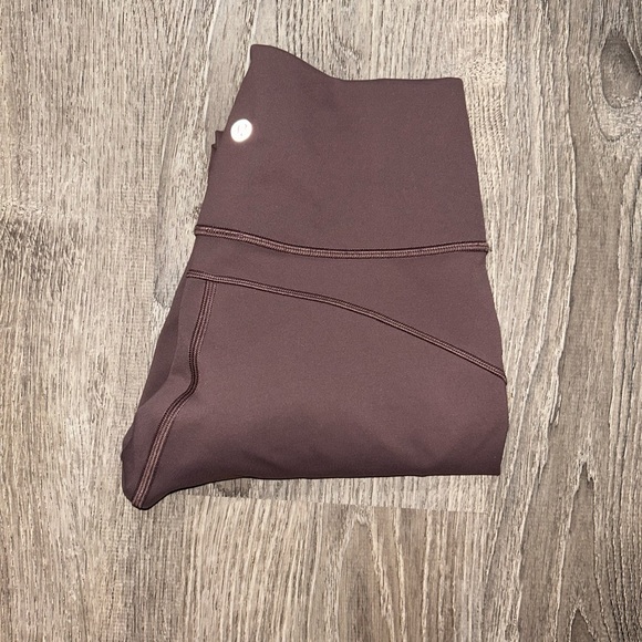 Lululemon In Movement 7/8 Tight Everlux 25” - Picture 2 of 4